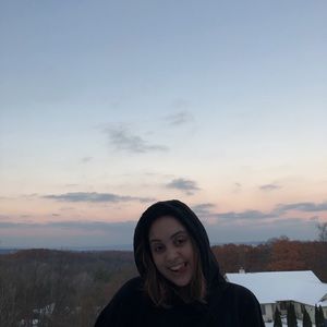 Meet your Posher, Lily